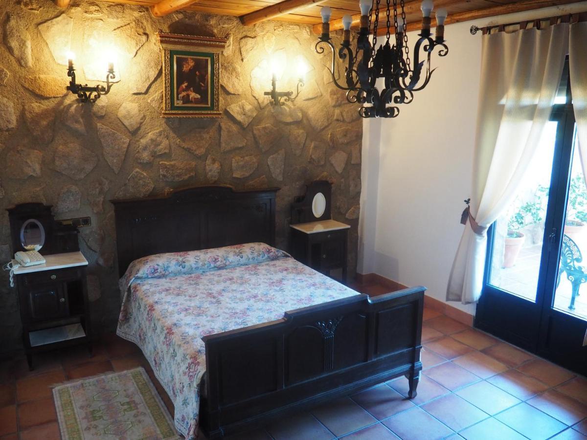 Hotel Rural El Convento Valencia de Alcántara Exteriör bild